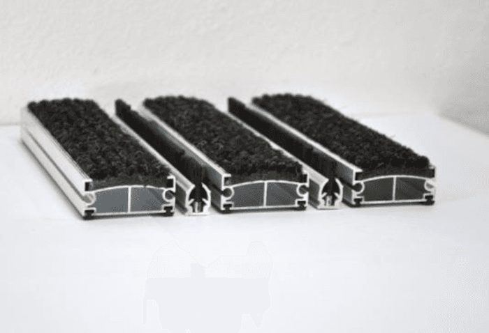 Mata aluminiowa z filcem i szczotką liniową