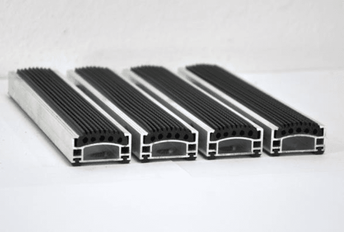 Mata aluminiowa z wkładem gumowym