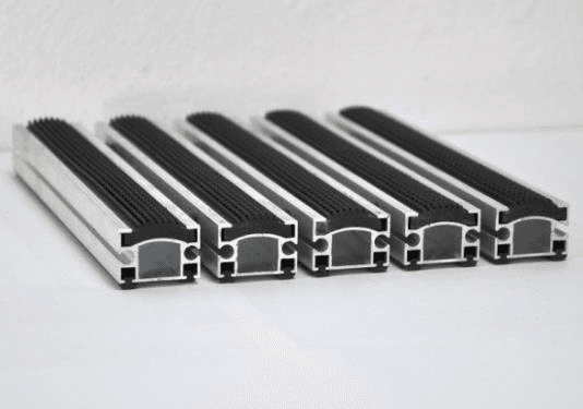 Mata aluminiowa z wkładem gumowym