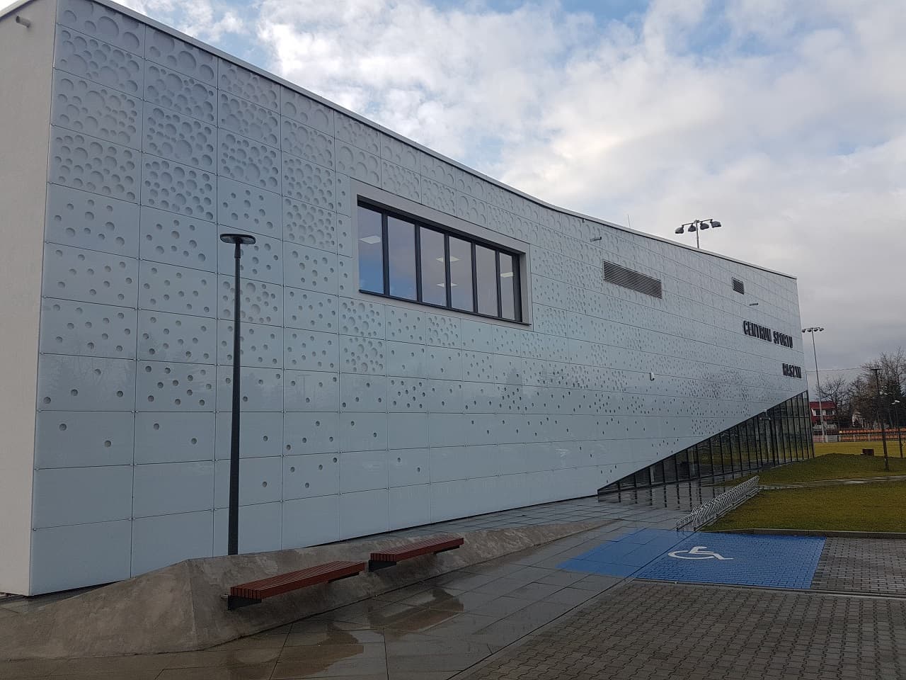 HALA SPORTOWA W RASZYNIE - SYSTEM BSP KCS