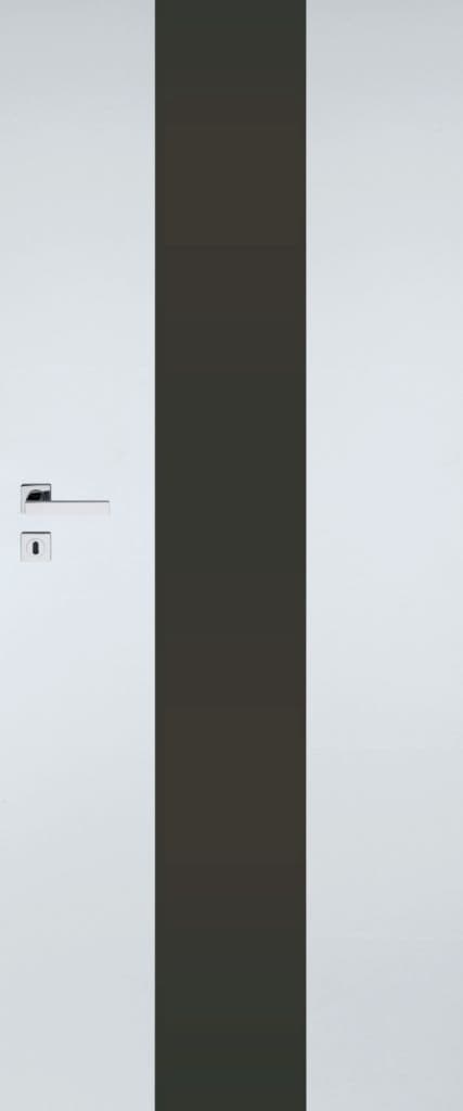A03_biały RAL 9003_z czarną szybą