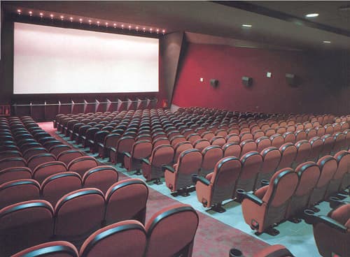 Fotele w kinie - realizacja (1)