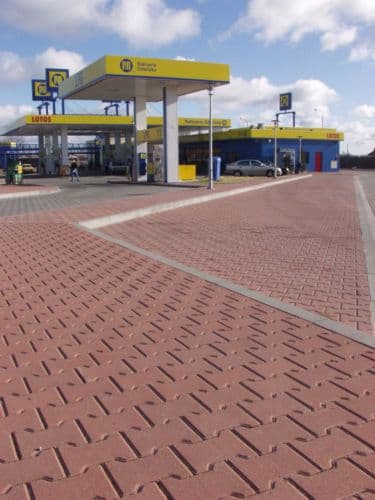 Kostka brukowa Podwójne T