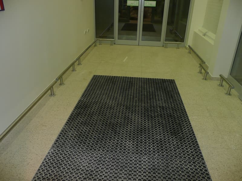 Odbój liniowy w wiatrołapie