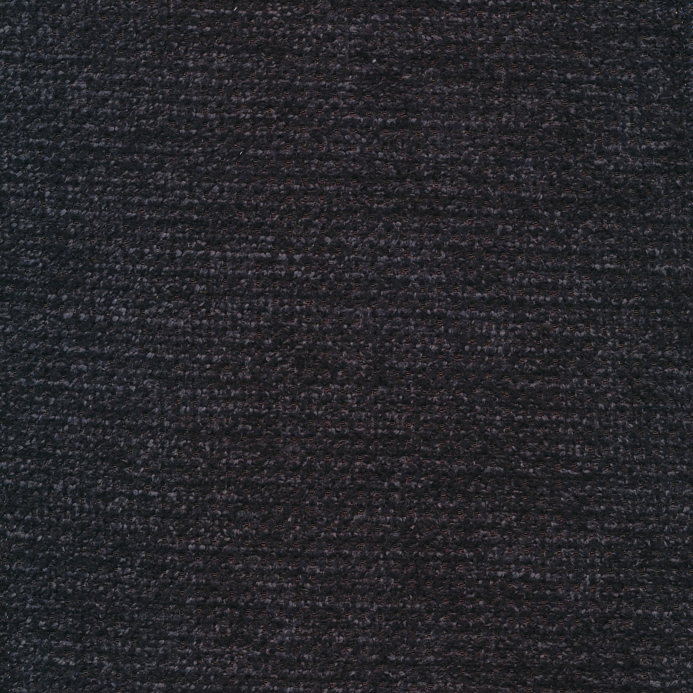 Amy 17 black