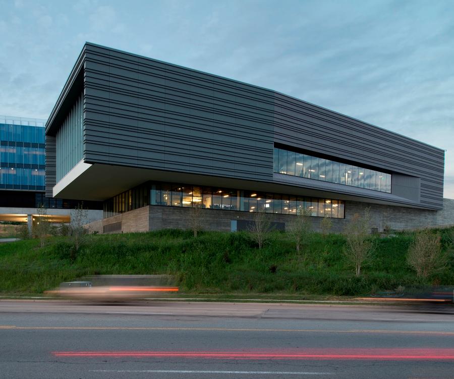 Dri-Design Shadow i Flat, Adobe Systems