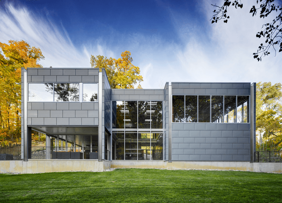 Dri-Design Flat, Ohio Residence