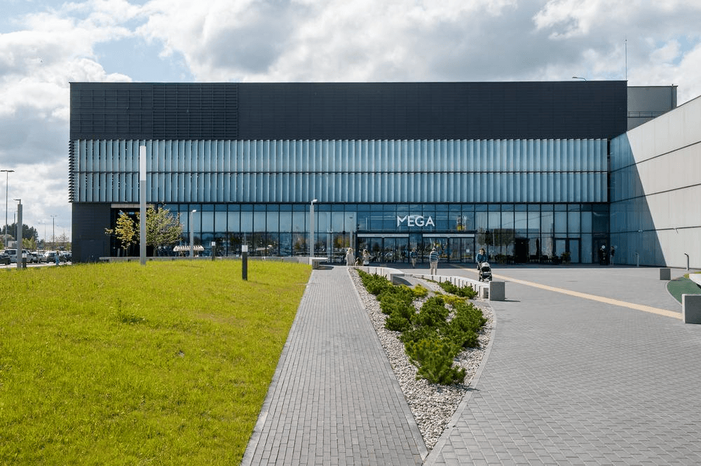 Centrum handlowe Mega, Karrier System, Płytki ceramiczne